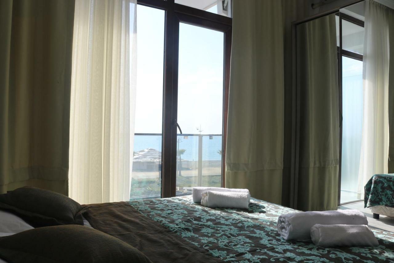 Guesthouse Data Гонио Екстериор снимка