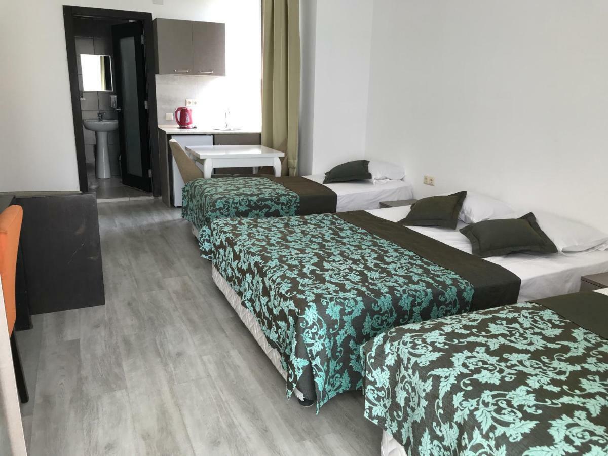 Guesthouse Data Гонио Екстериор снимка